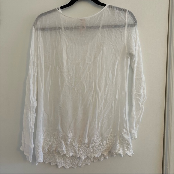 BOGO Bailey44 white long sleeve lace eyelet sheer blouse with liner tank Medium - Picture 2 of 4